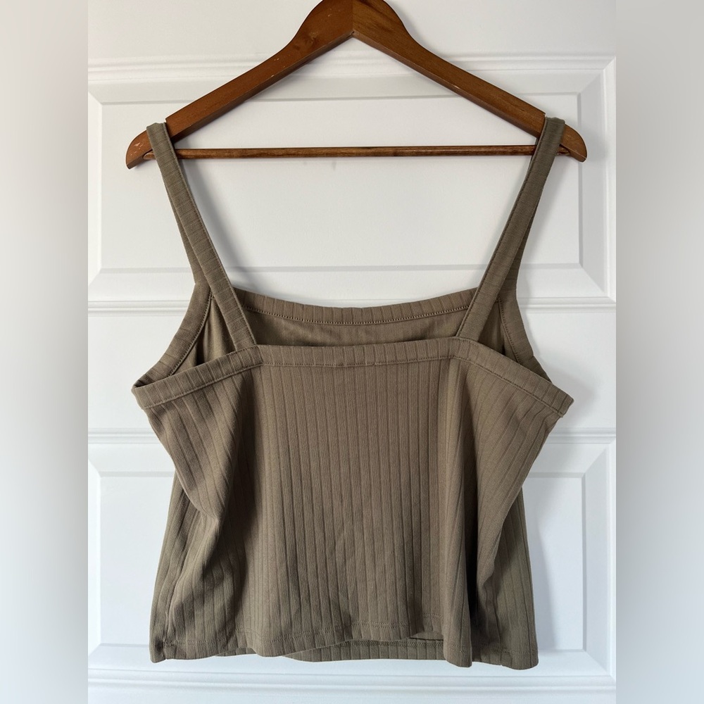Tank top - Picture 3 of 3